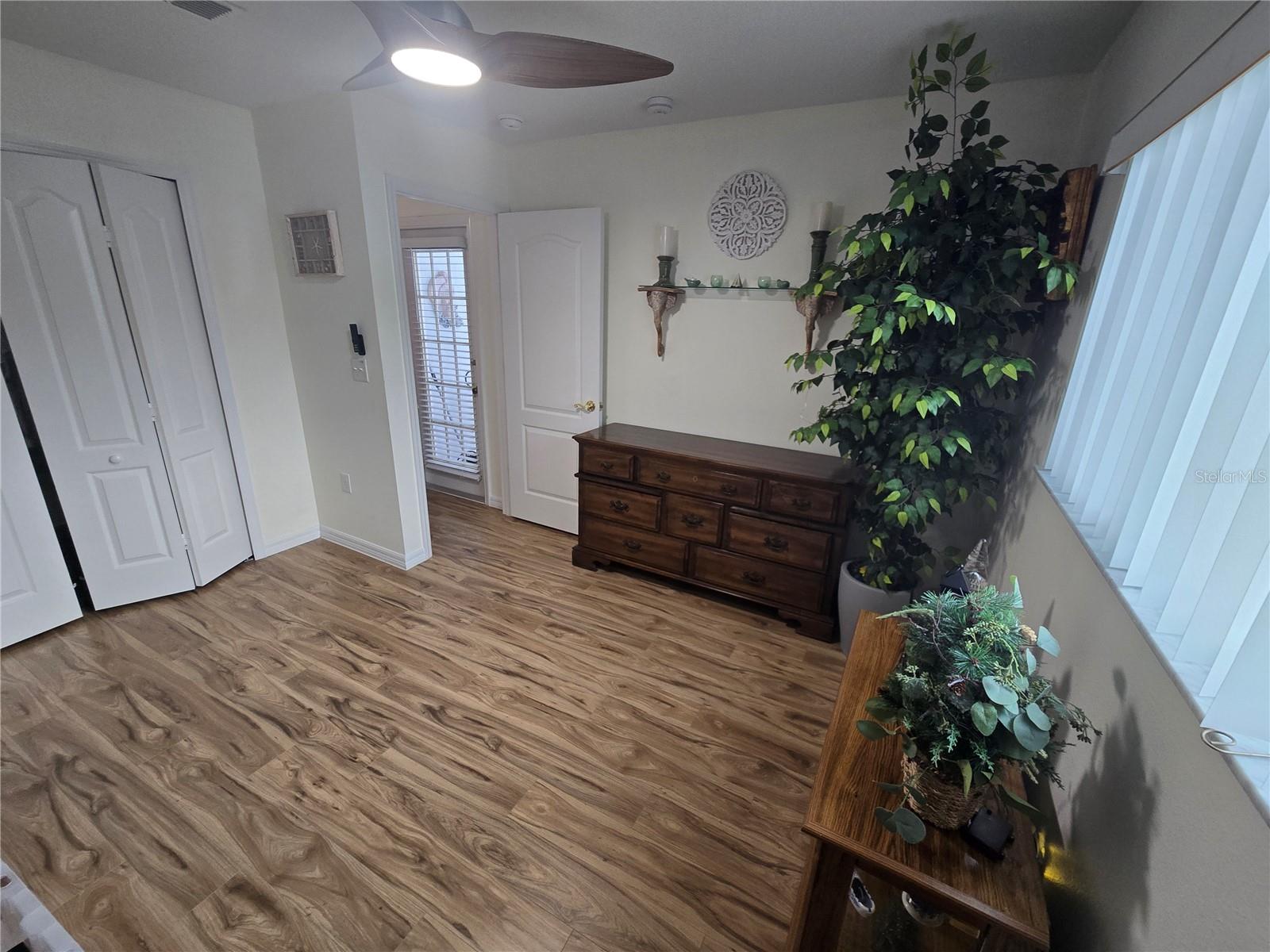 Image 22 of 25 For 12214 Legend Street