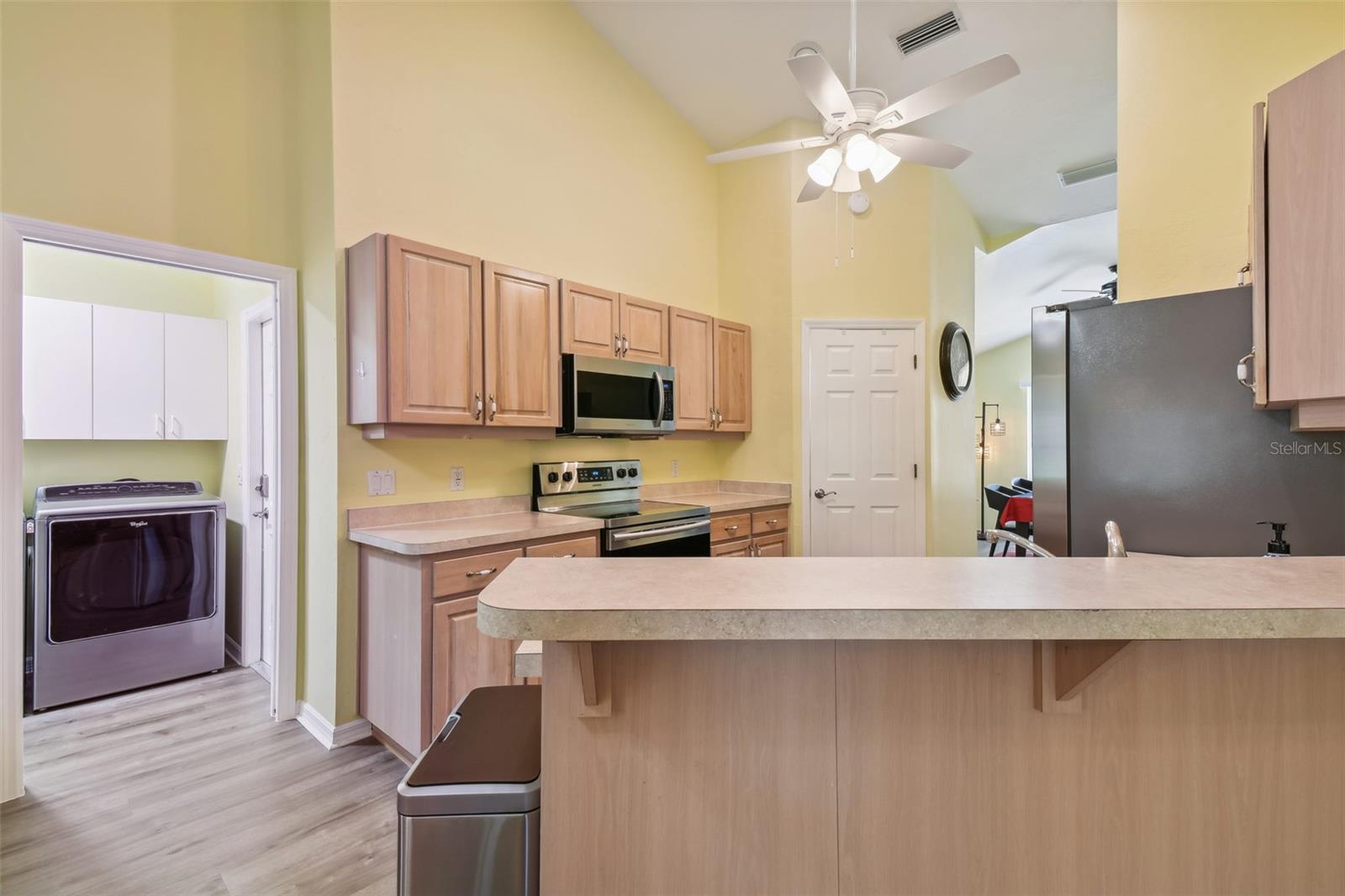 Image 15 of 54 For 12728 Flamingo Parkway