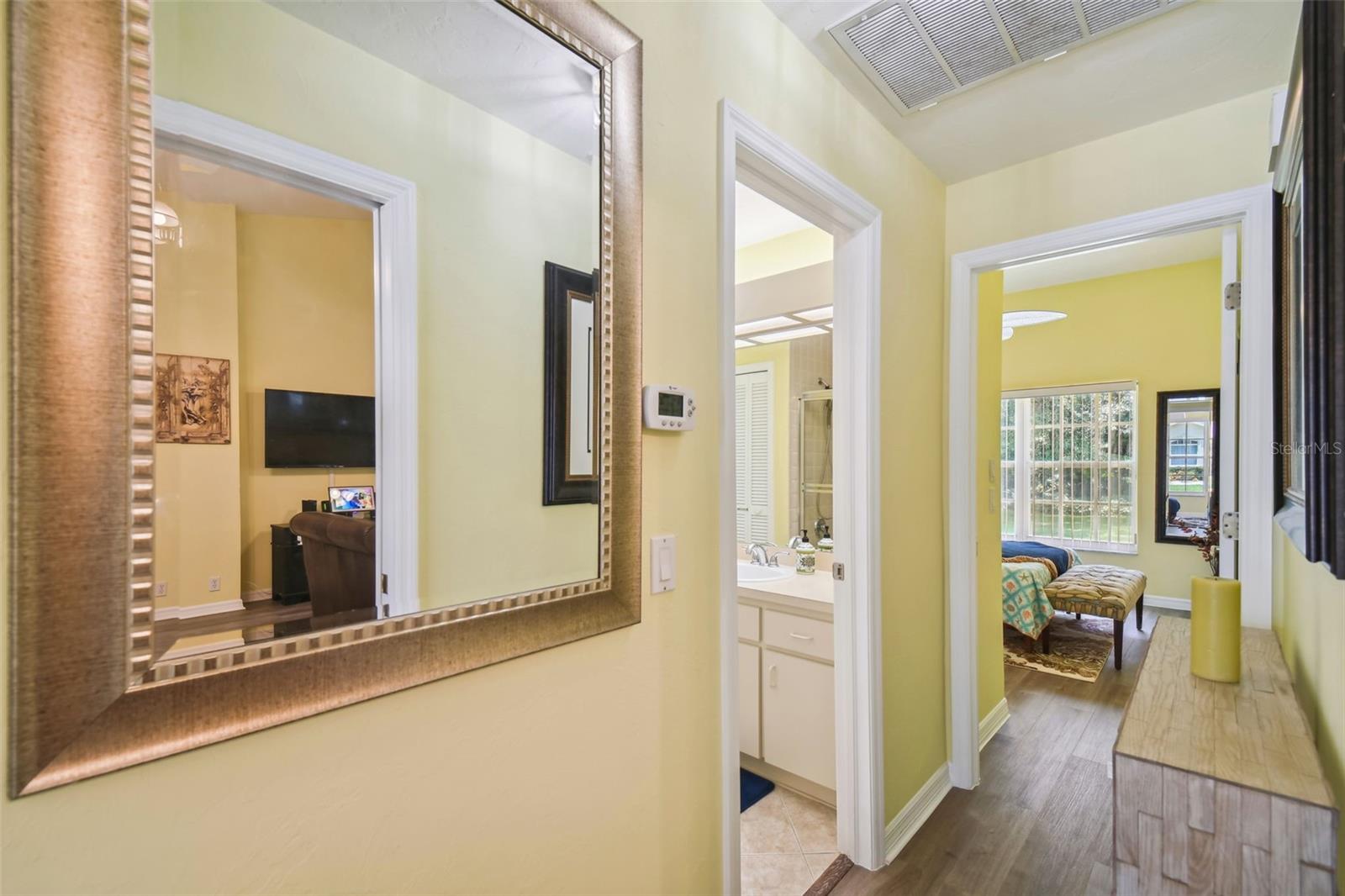 Image 20 of 54 For 12728 Flamingo Parkway