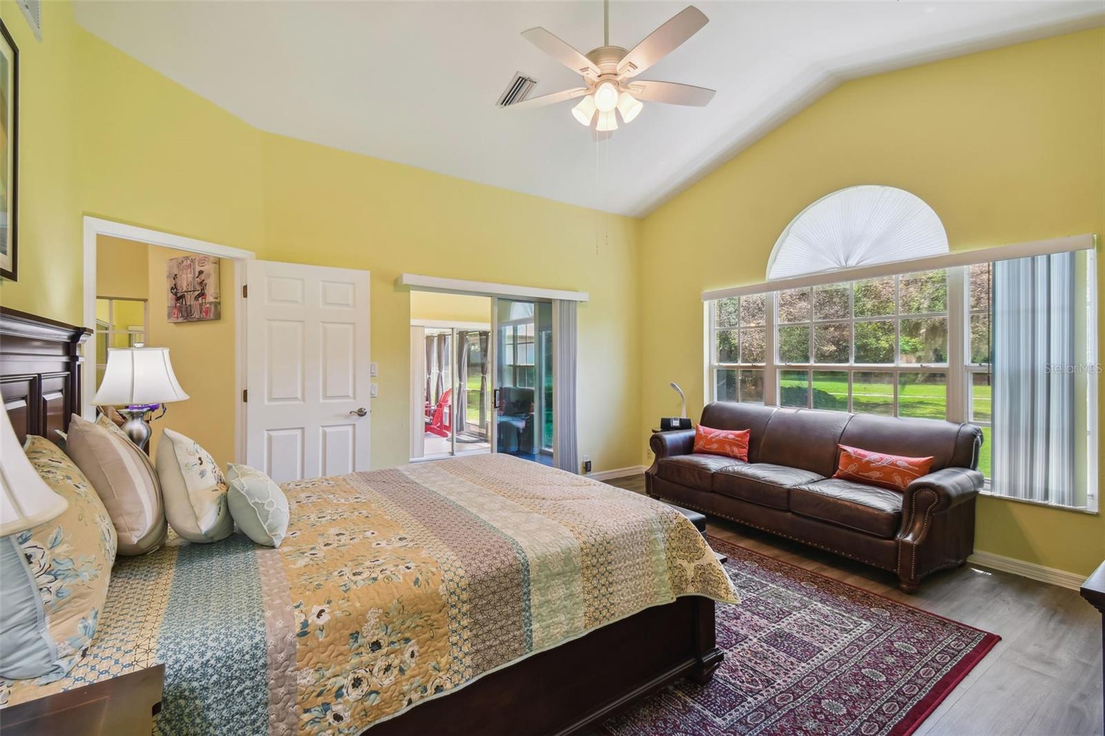 Image 33 of 54 For 12728 Flamingo Parkway