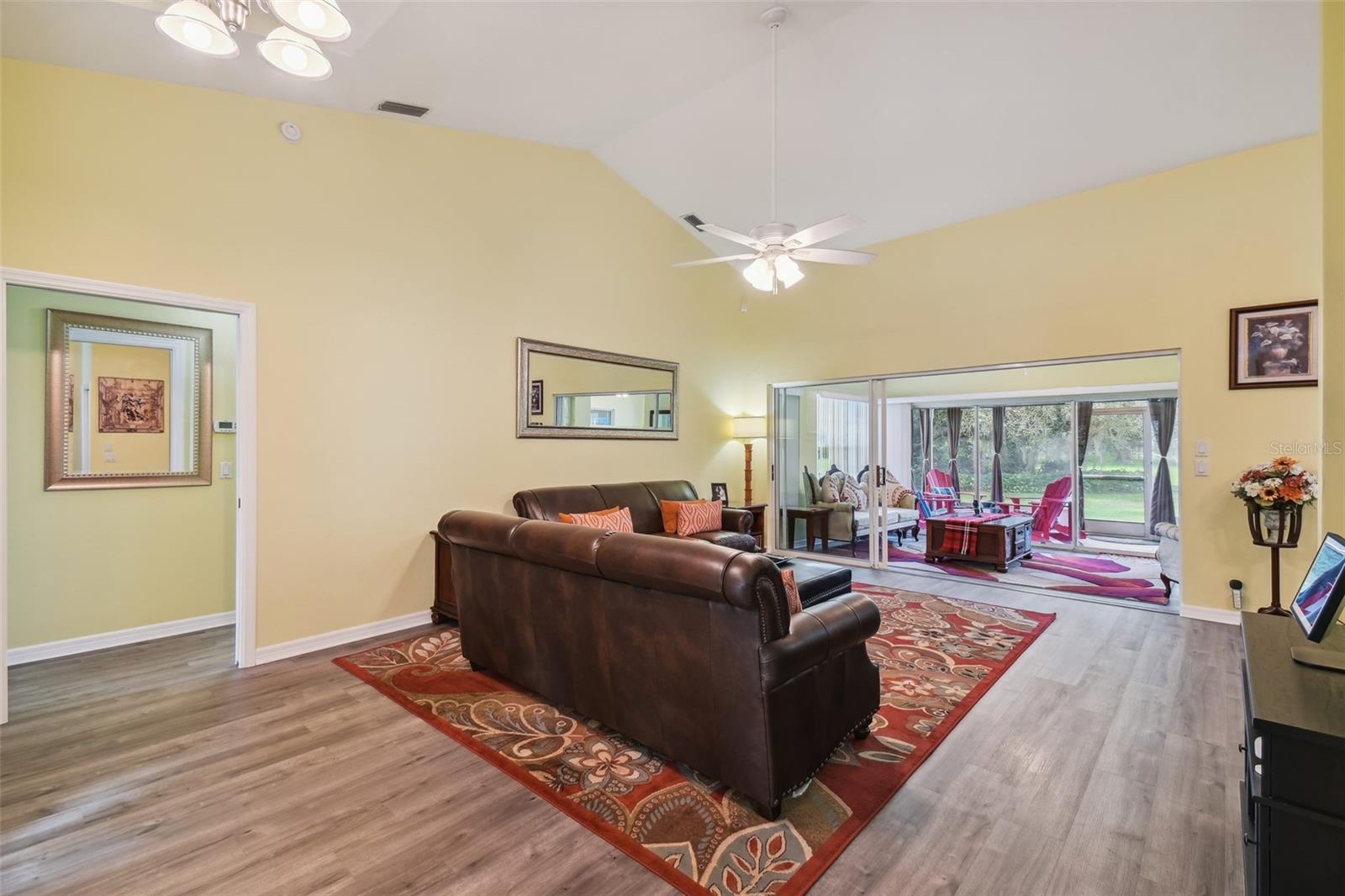 Image 7 of 54 For 12728 Flamingo Parkway