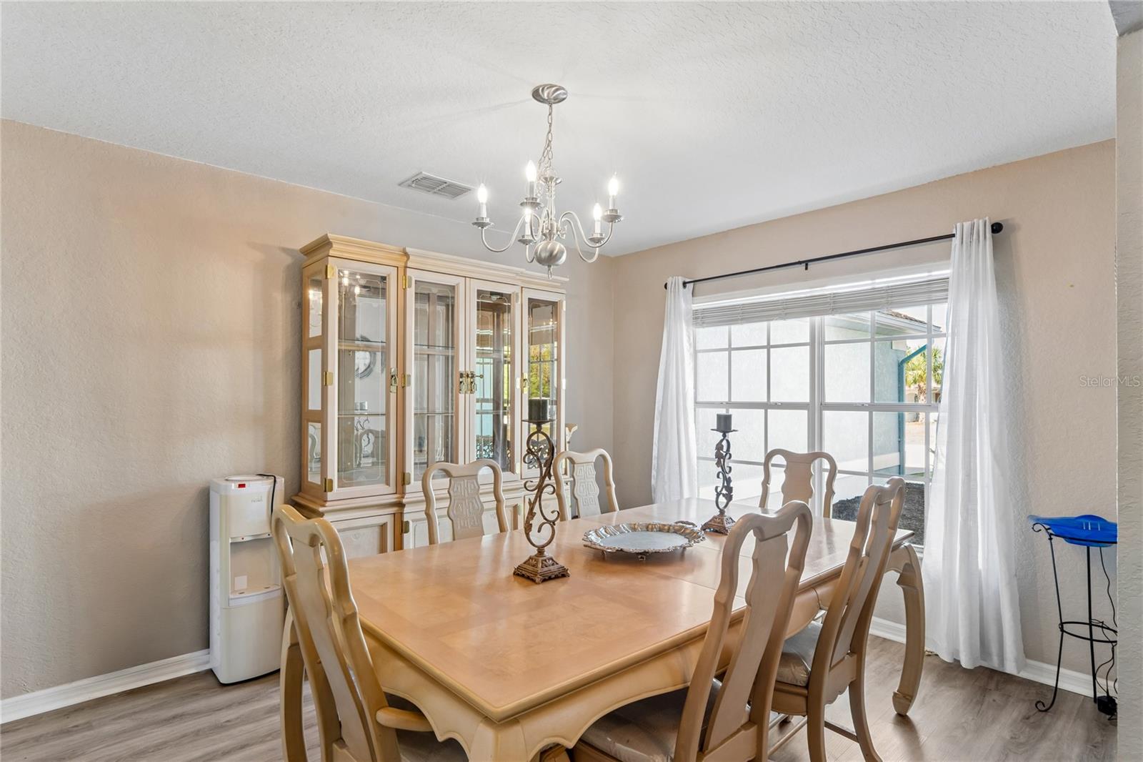 Image 19 of 57 For 10318 Gifford Drive