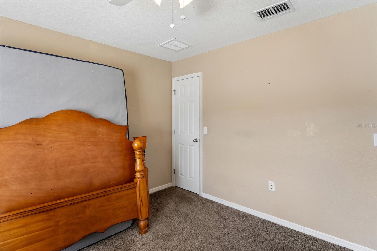 Image 34 of 57 For 10318 Gifford Drive