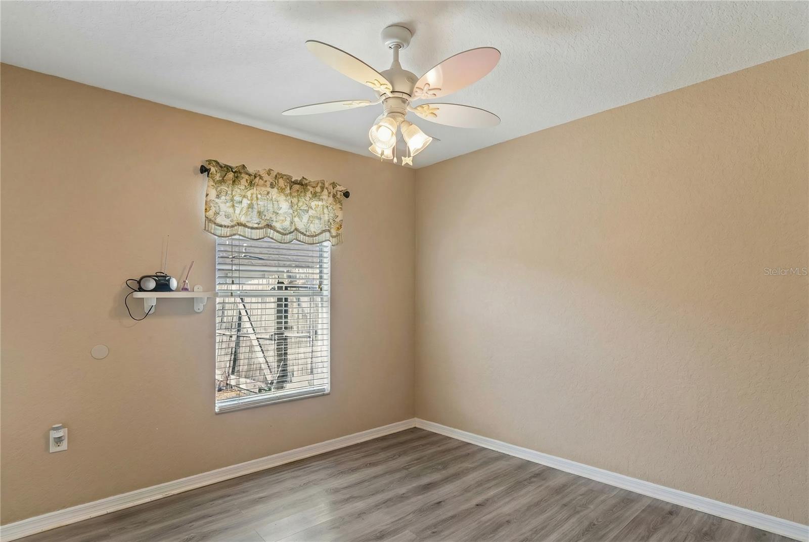 Image 37 of 57 For 10318 Gifford Drive