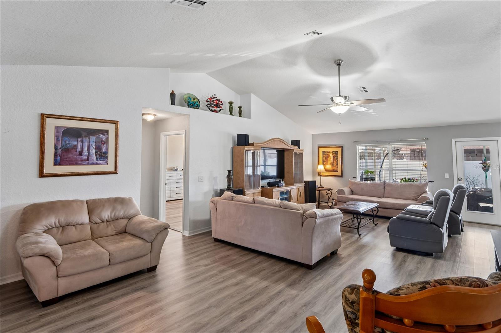 Image 7 of 57 For 10318 Gifford Drive