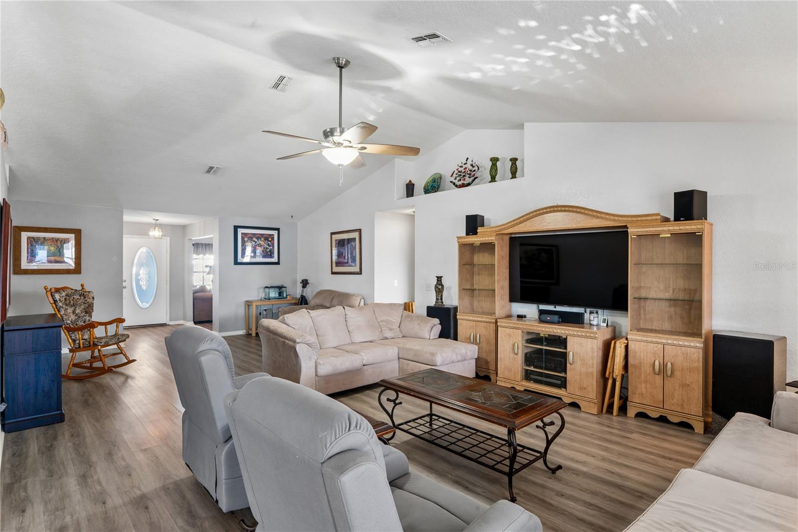 Image 9 of 57 For 10318 Gifford Drive