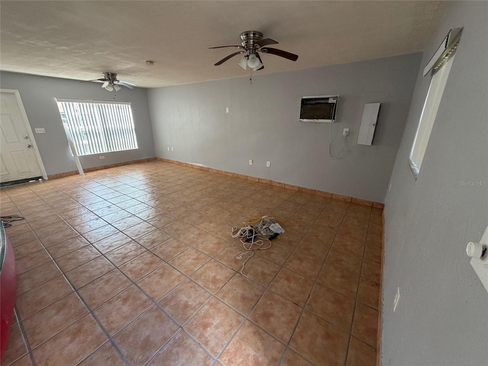 Listing photo id 10 for 7255 Tropical Drive