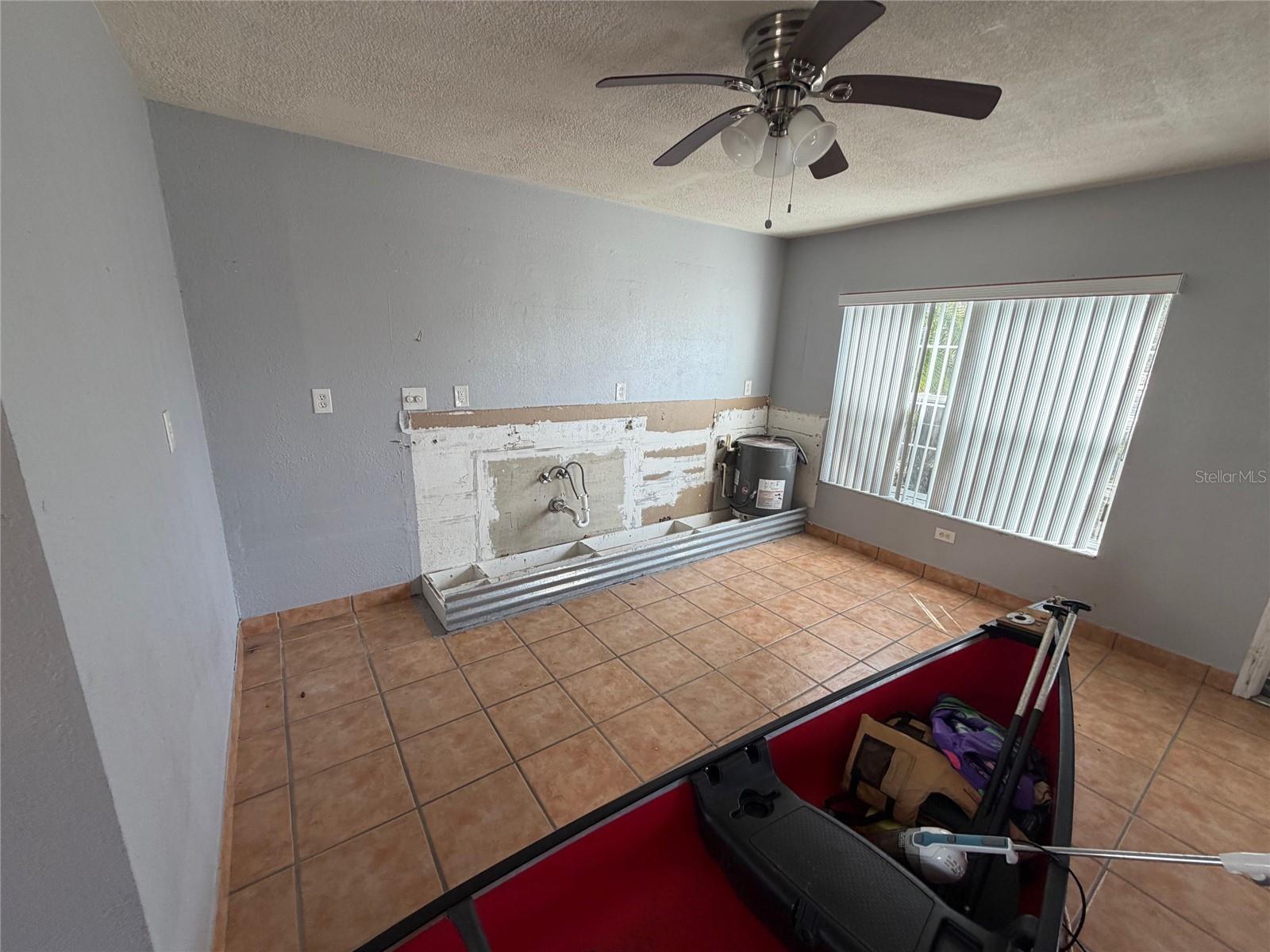 Listing photo id 14 for 7255 Tropical Drive