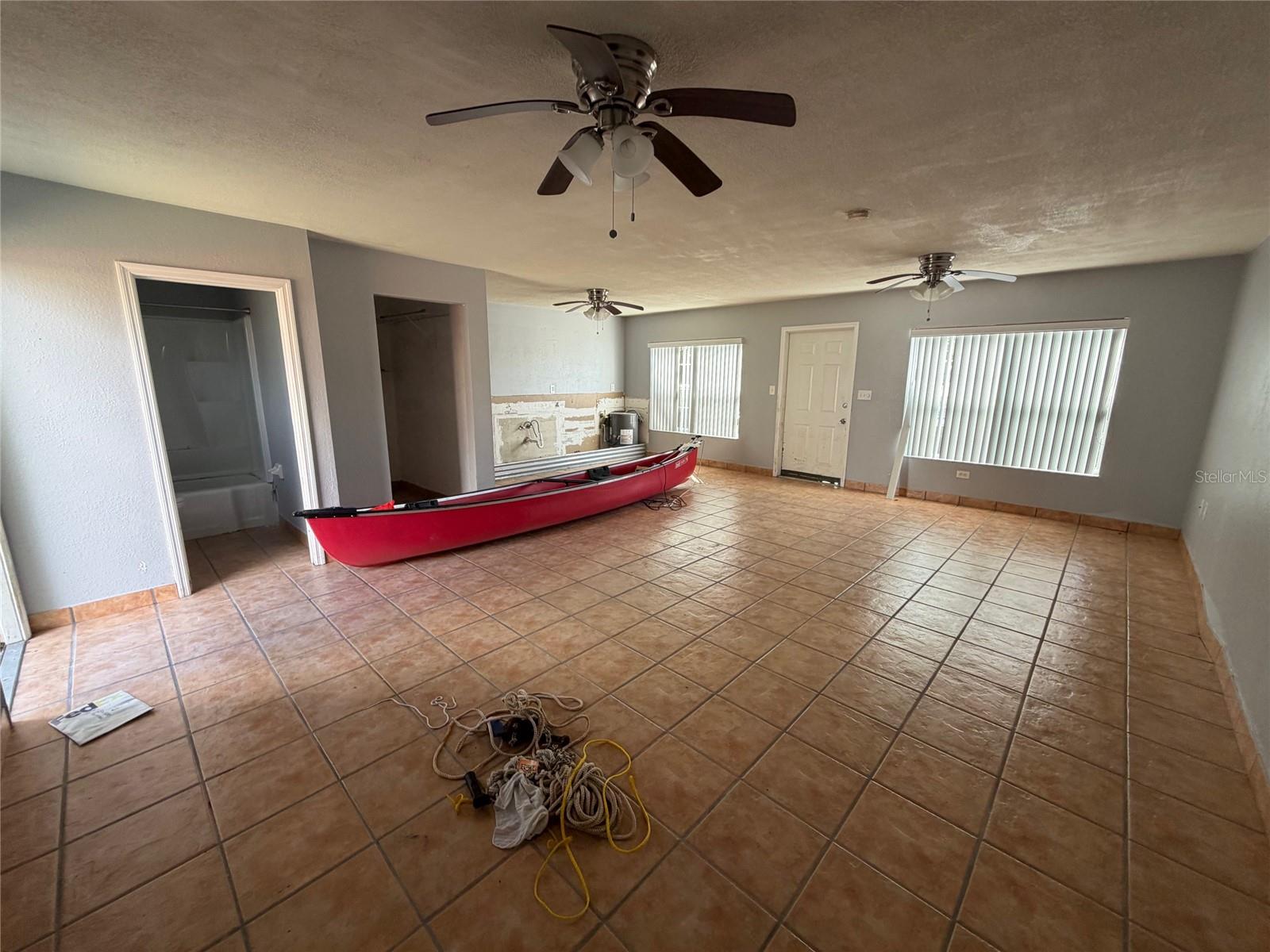 Listing photo id 16 for 7255 Tropical Drive