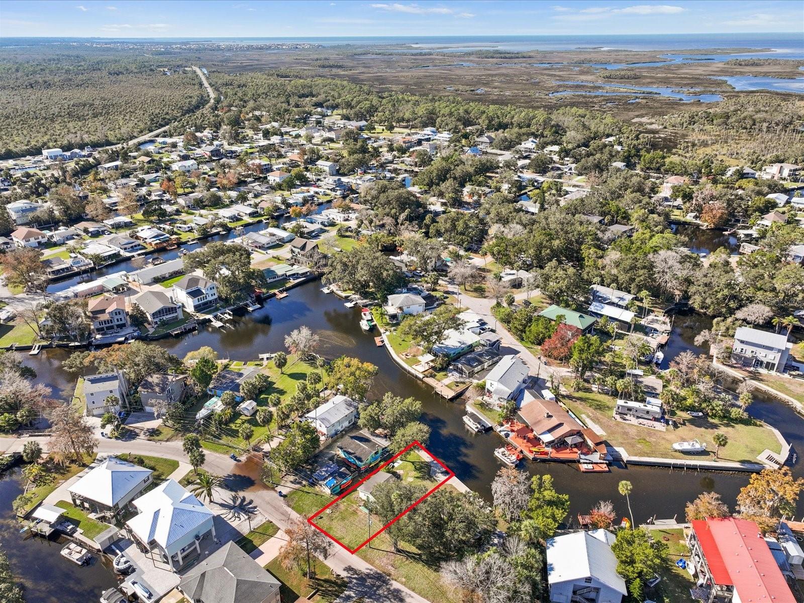 Listing photo id 6 for 7255 Tropical Drive