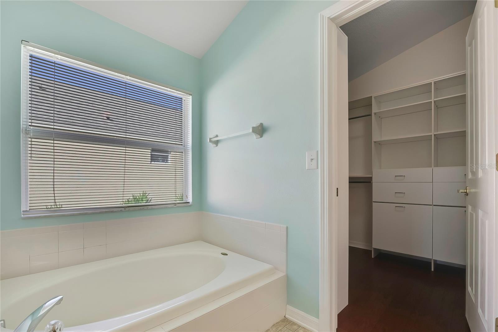 Image 27 of 66 For 20738 Nectarine Place