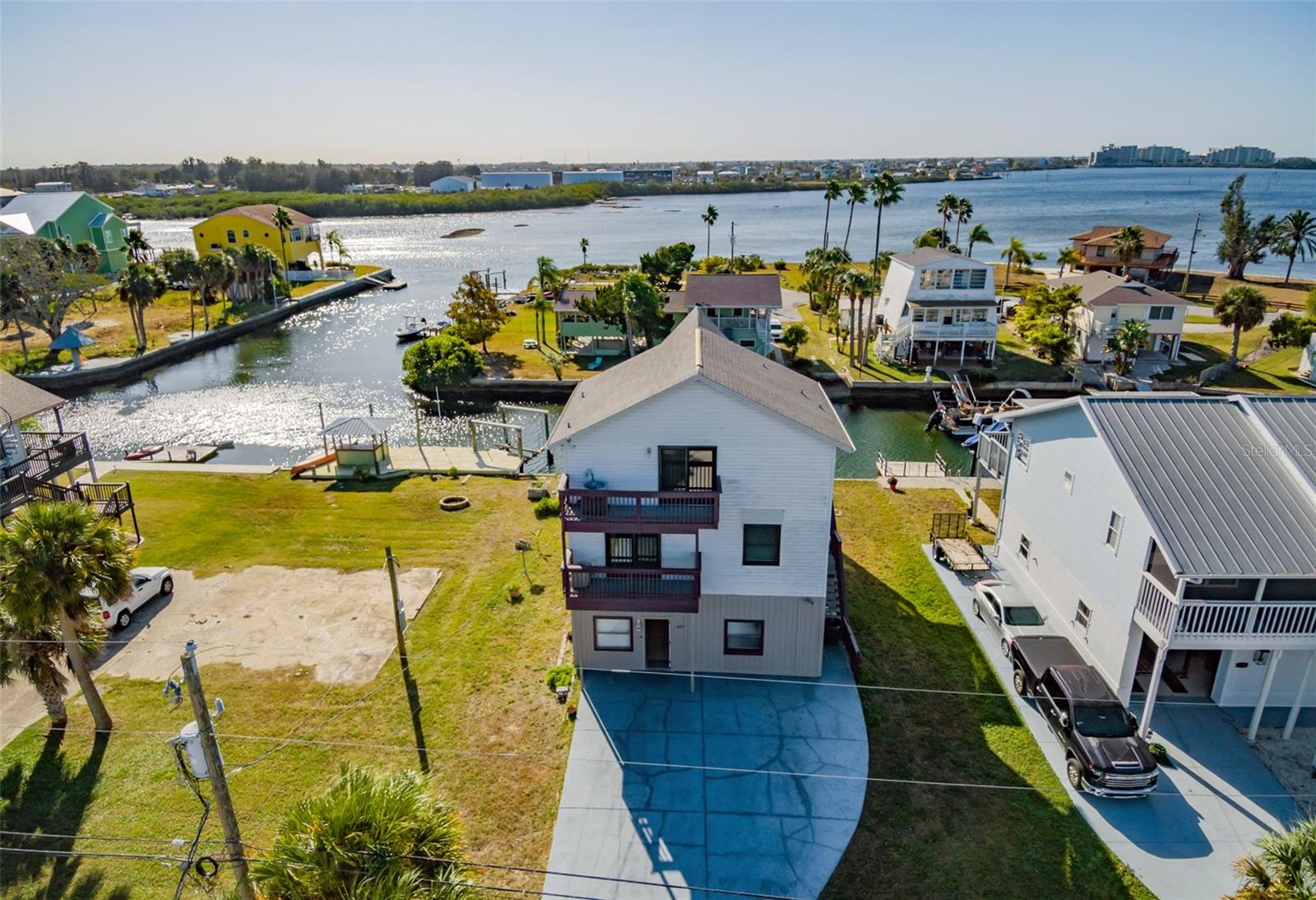 Image 10 of 13 For 6436 Driftwood Drive