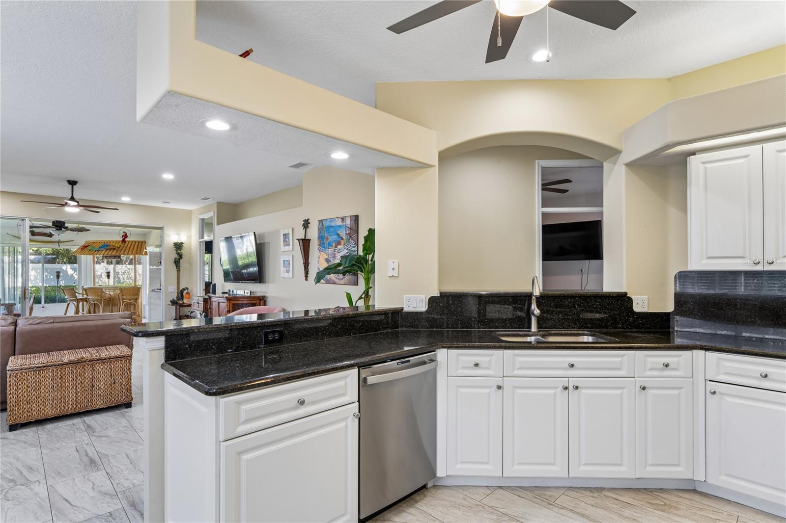 Image 15 of 73 For 14465 Middle Fairway Drive