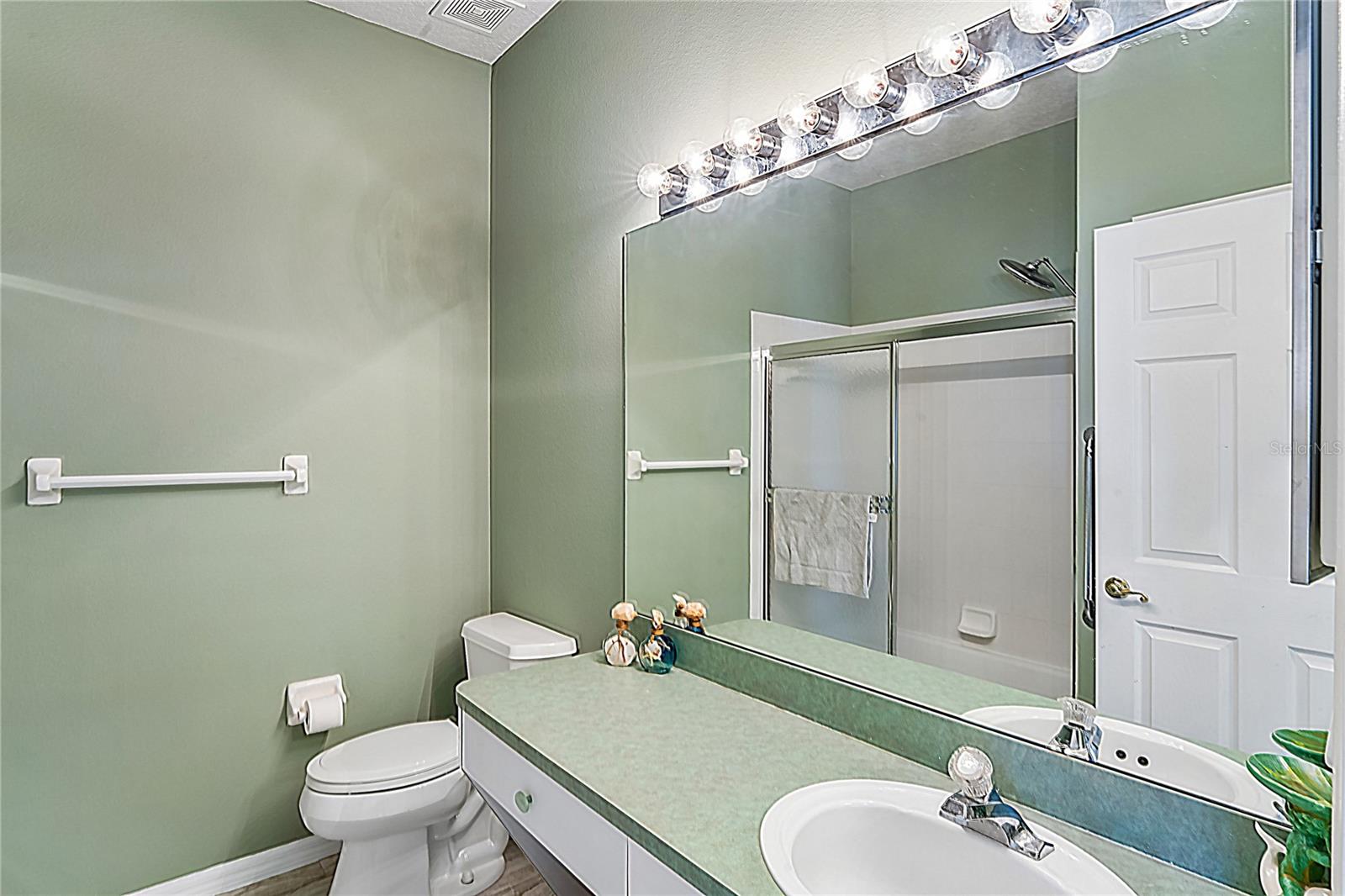 Image 35 of 73 For 14465 Middle Fairway Drive