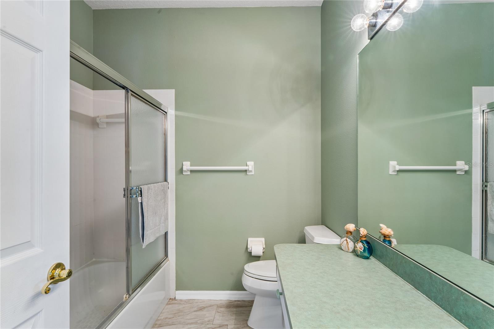 Image 36 of 73 For 14465 Middle Fairway Drive