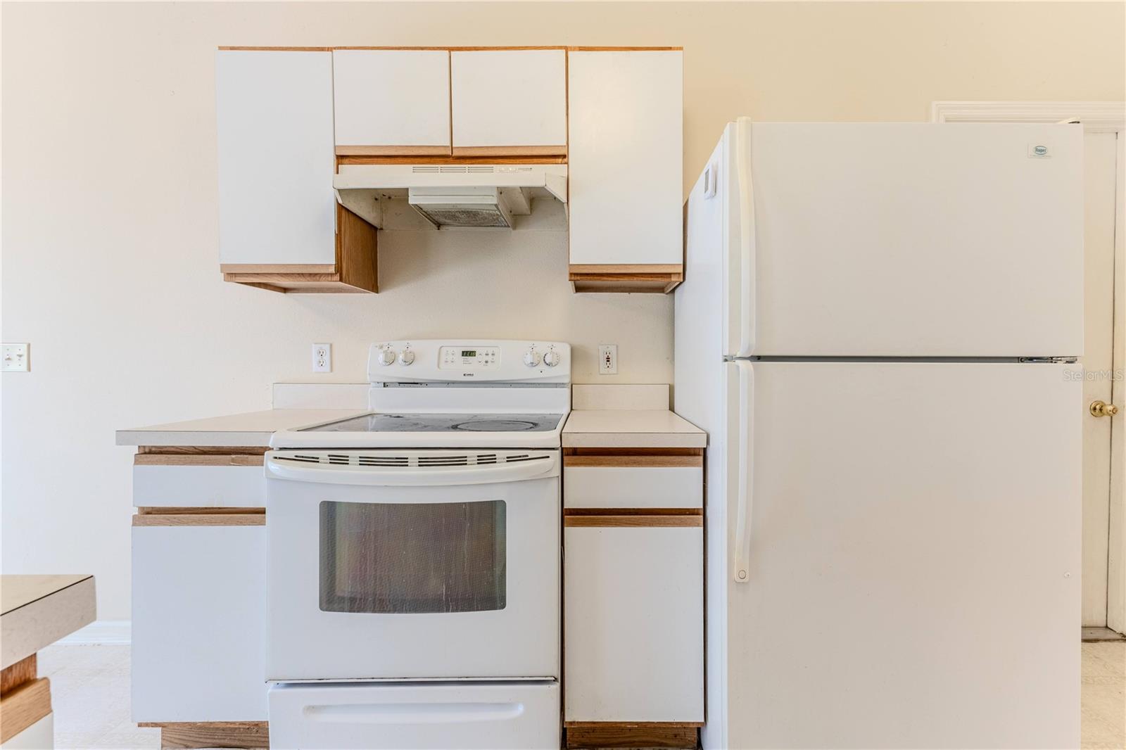 Image 18 of 47 For 8178 Pinehurst Drive