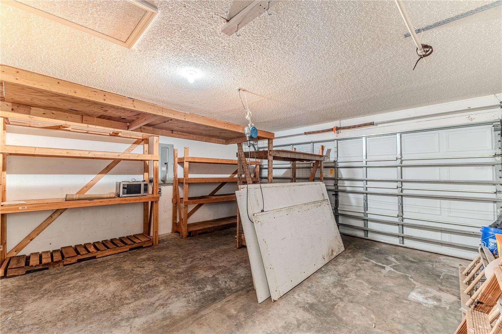 Image 43 of 47 For 8178 Pinehurst Drive