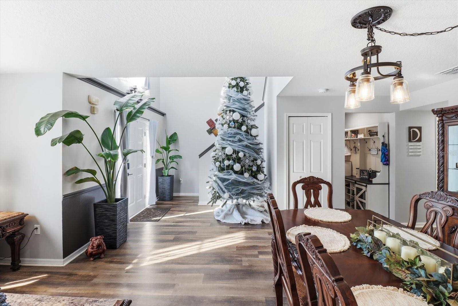 Image 19 of 79 For 7185 Farmington Terrace