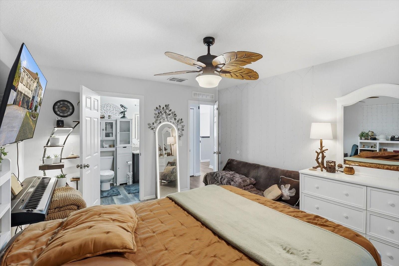 Image 41 of 79 For 7185 Farmington Terrace