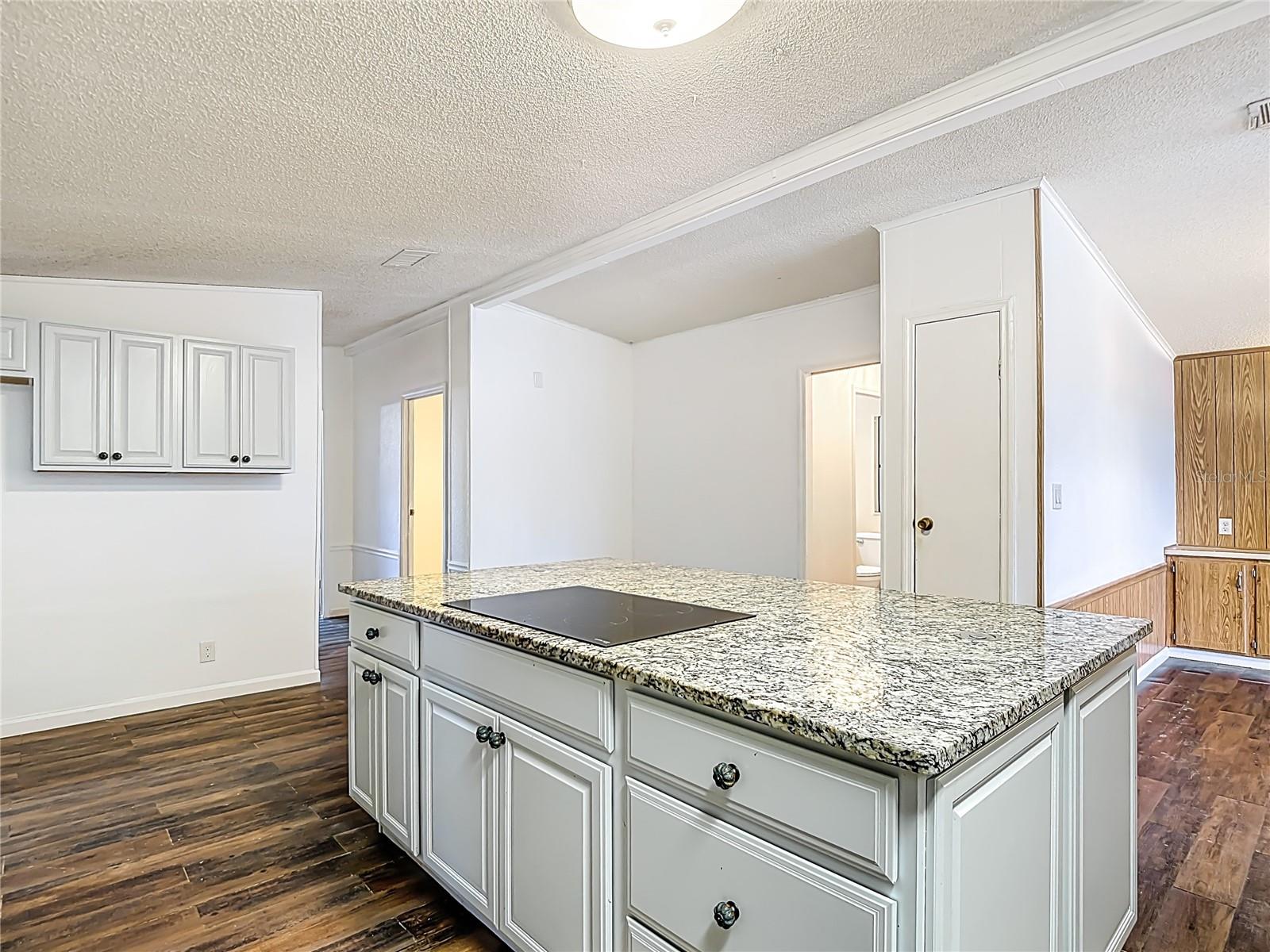 Image 26 of 81 For 8339 Weatherford Avenue