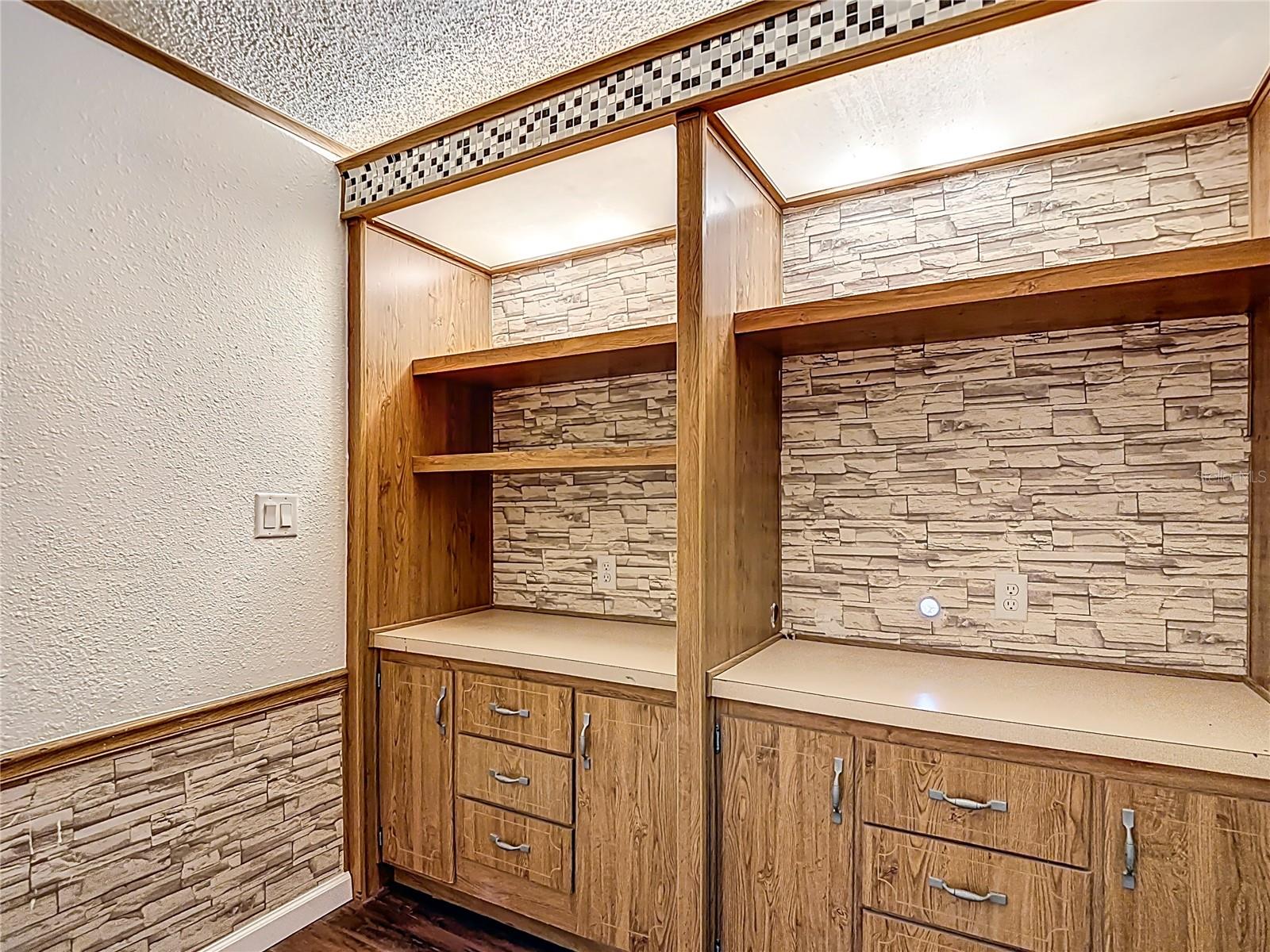 Image 49 of 81 For 8339 Weatherford Avenue