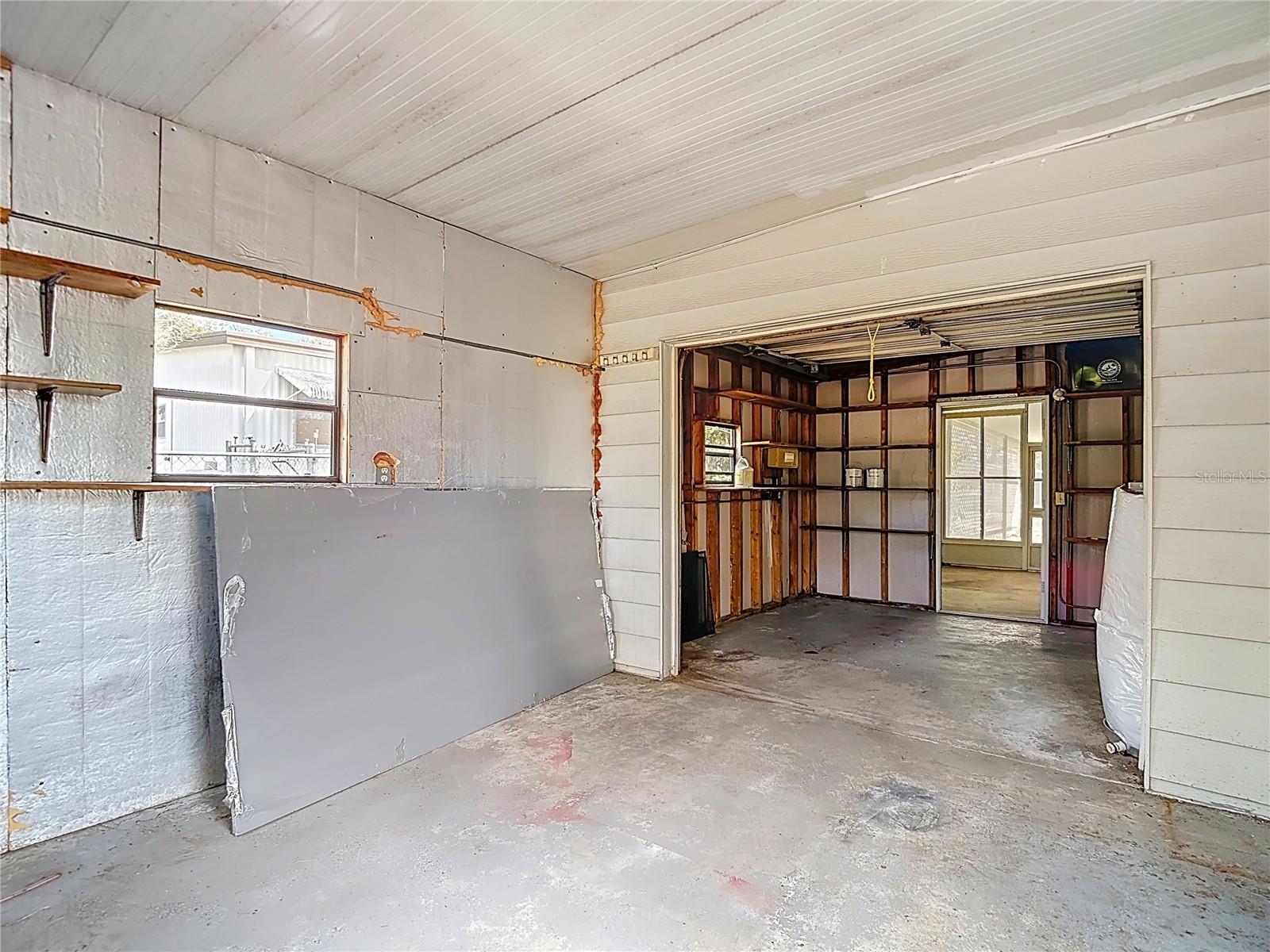 Image 61 of 81 For 8339 Weatherford Avenue