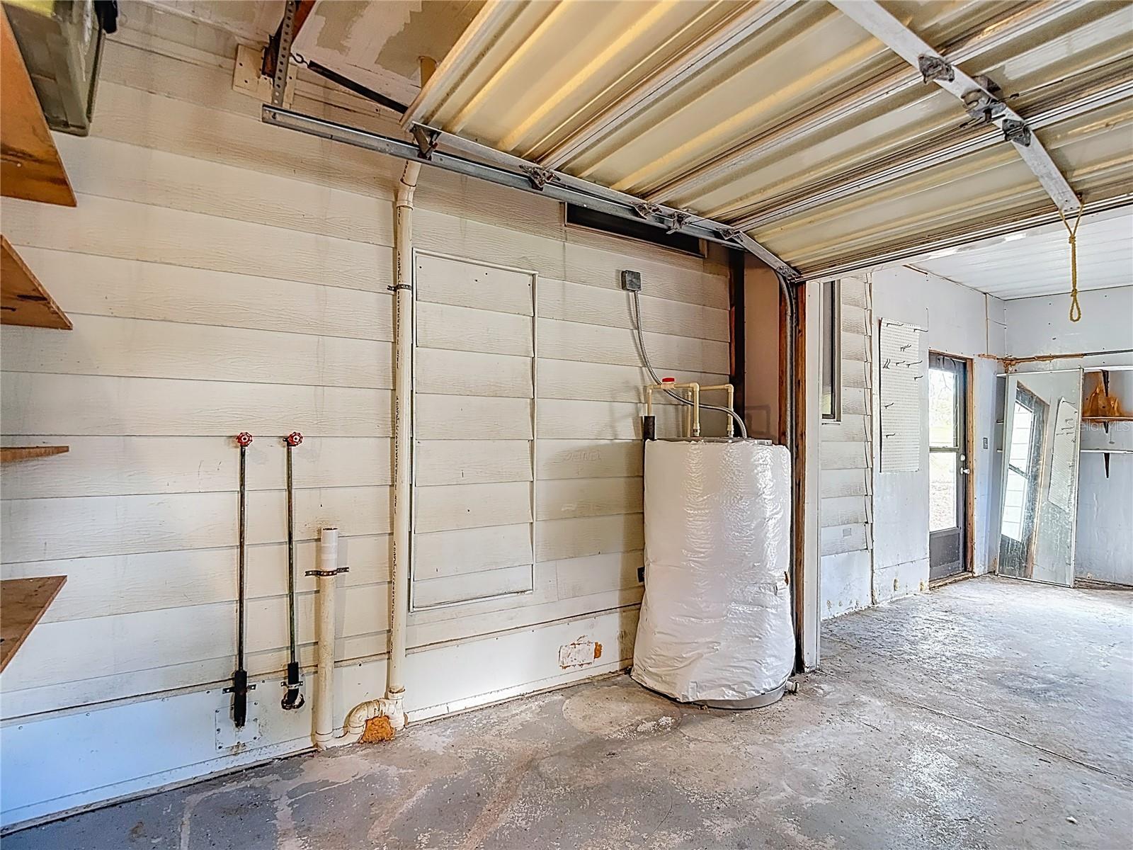 Image 65 of 81 For 8339 Weatherford Avenue