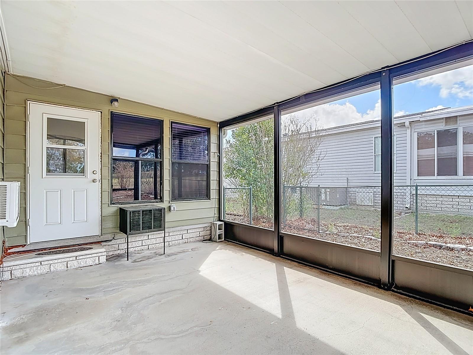 Image 69 of 81 For 8339 Weatherford Avenue