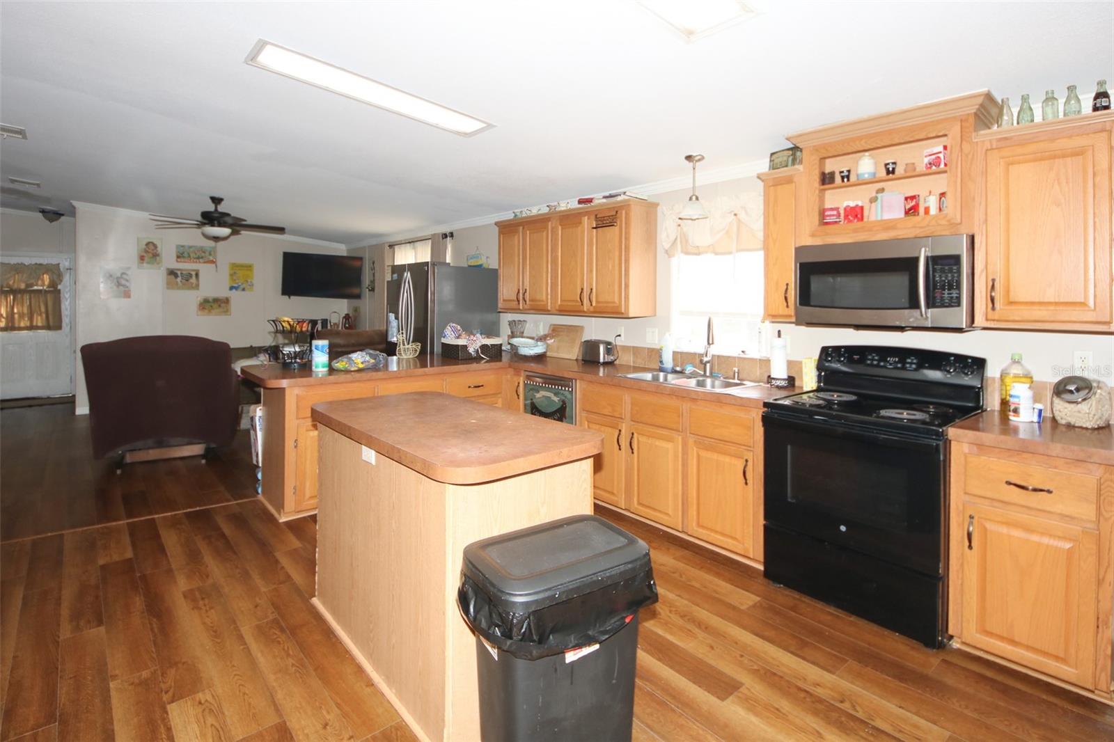 Image 50 of 52 For 6146 Heritage Drive