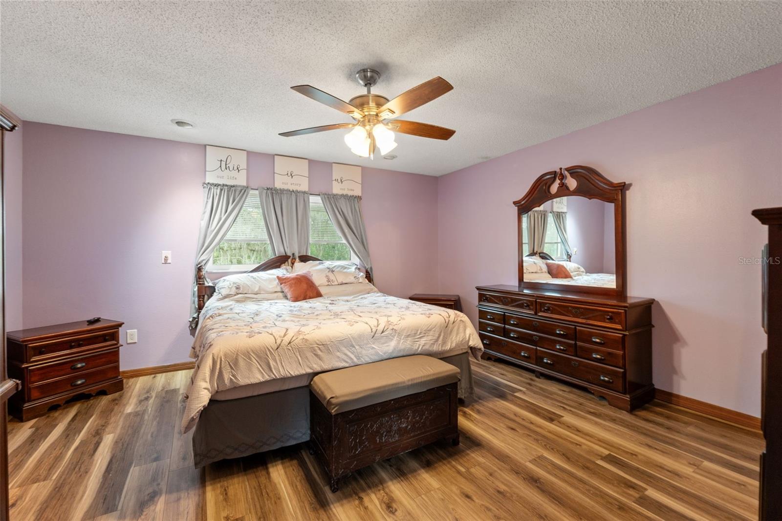 Listing photo id 18 for 1357 Dinsmore Court