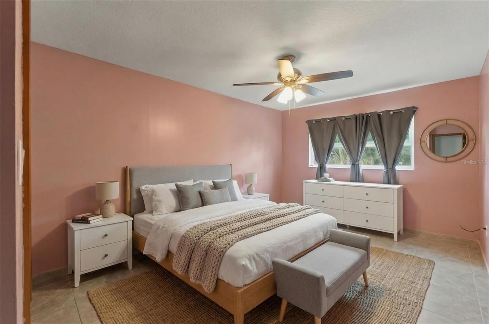 Listing photo id 34 for 1357 Dinsmore Court