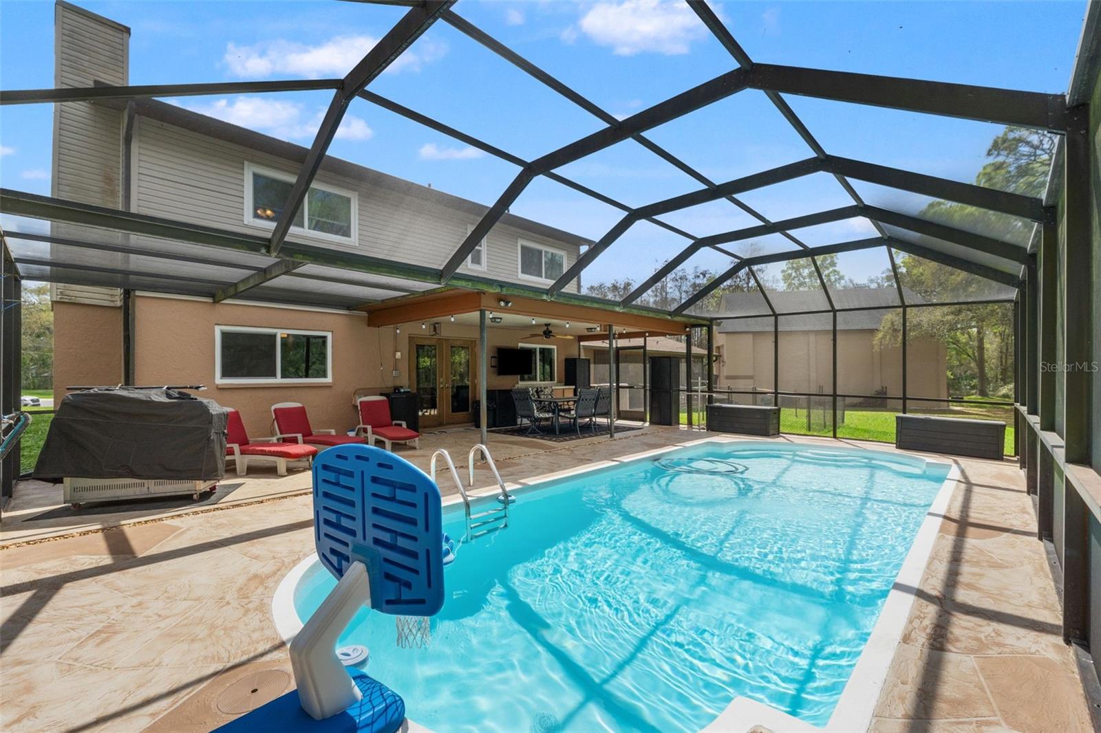 Listing photo id 38 for 1357 Dinsmore Court