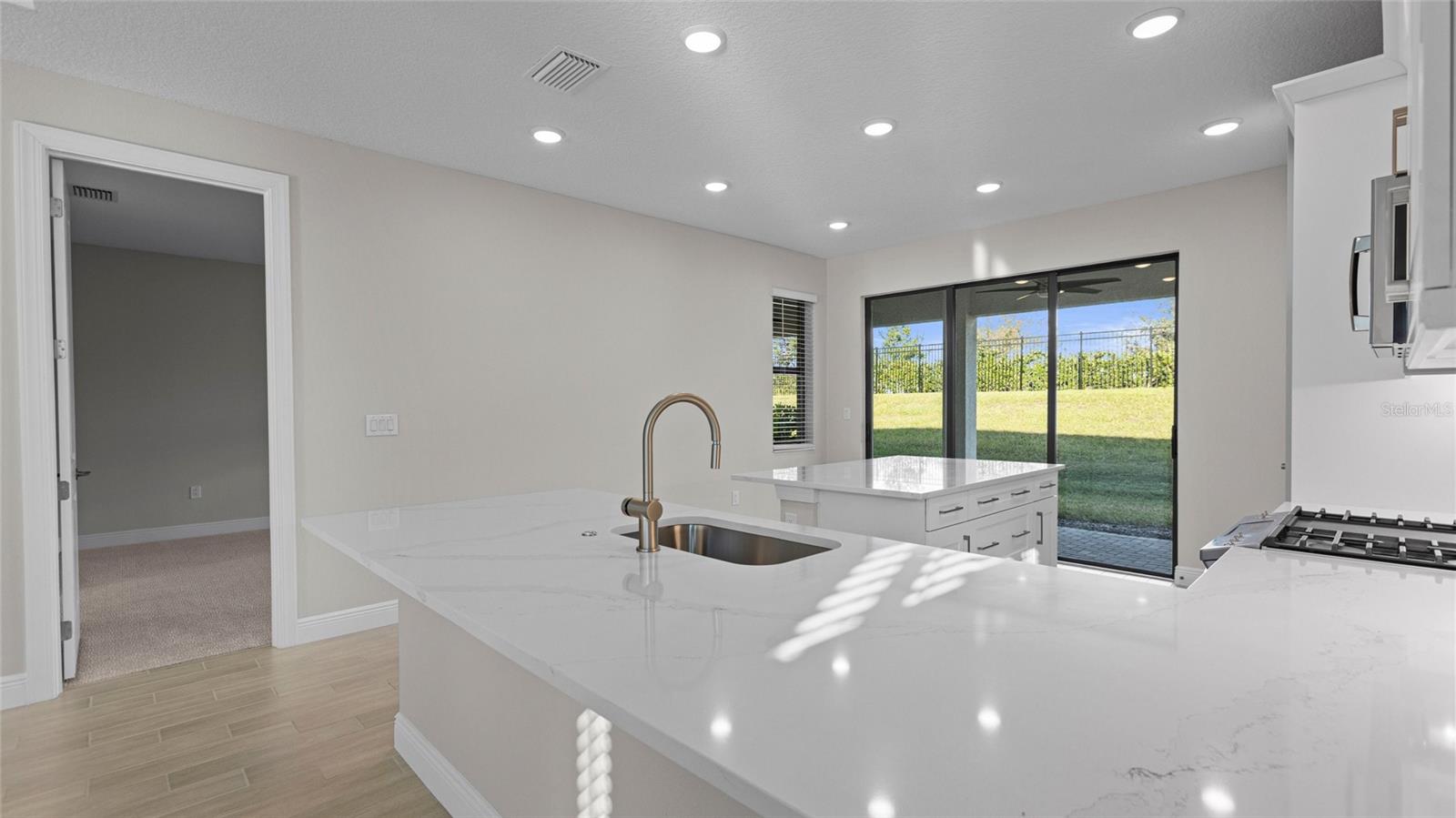 Image 6 of 58 For 18324 Rockport Place