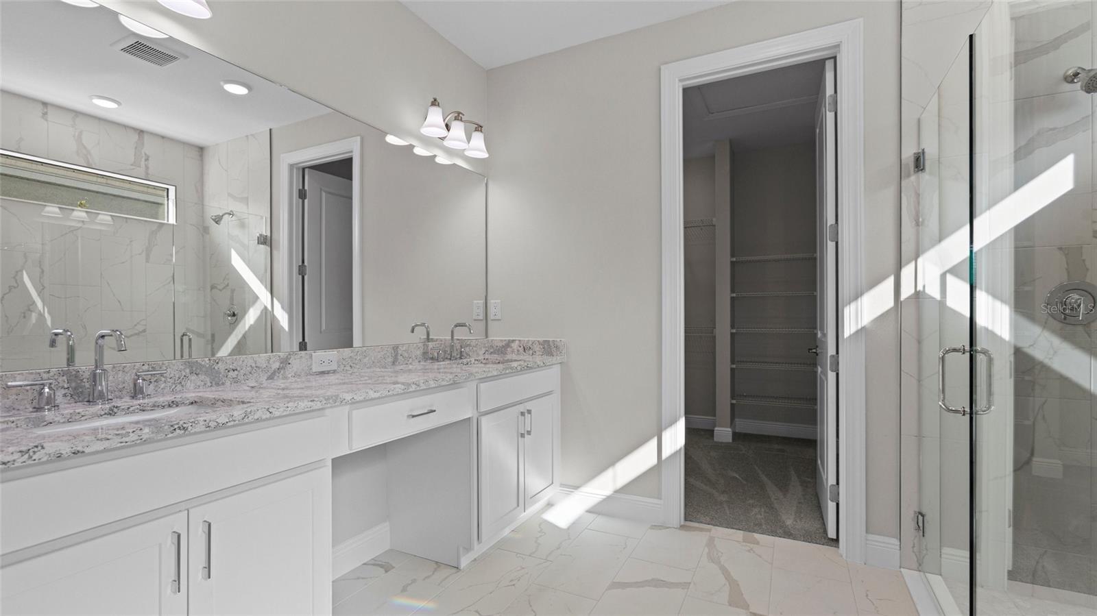 Image 14 of 61 For 18075 Cresswind Terrace