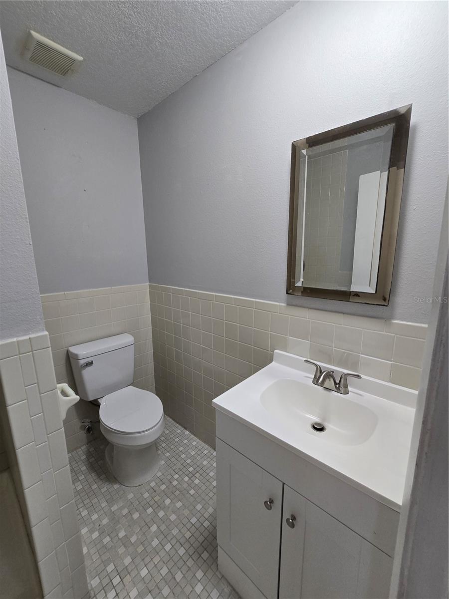 Image 15 of 25 For 5422 Amy Lane