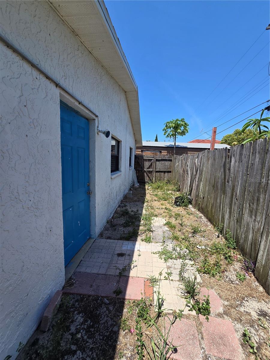 Image 20 of 25 For 5422 Amy Lane