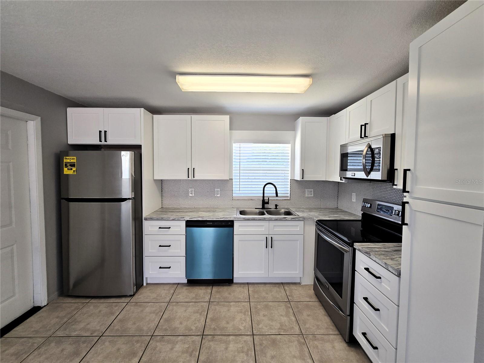 Image 8 of 25 For 5422 Amy Lane