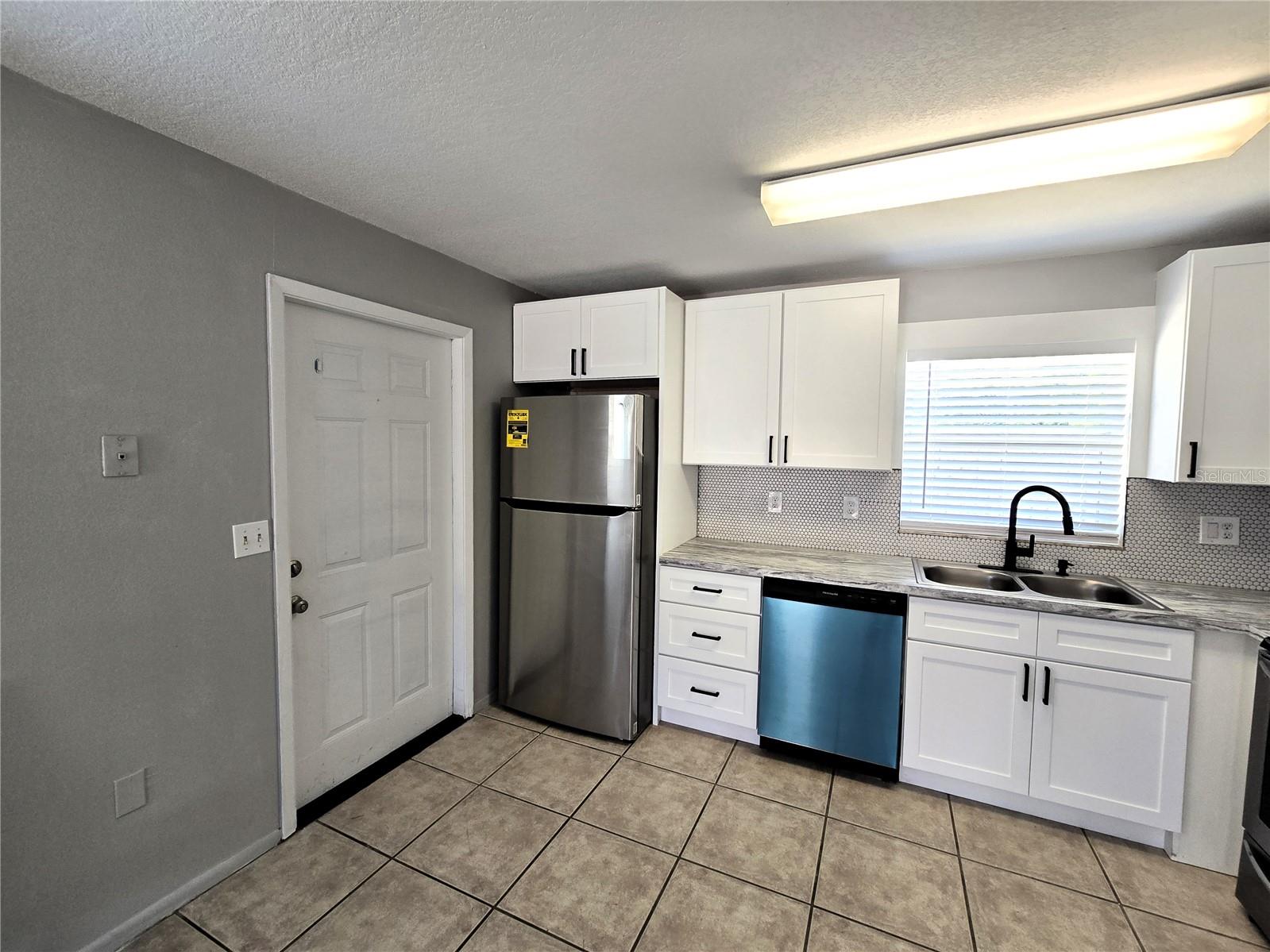 Image 9 of 25 For 5422 Amy Lane