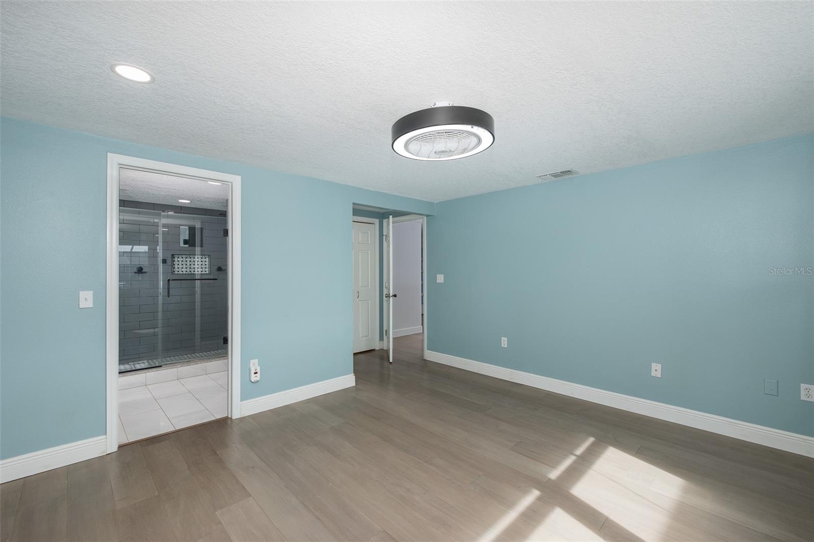 Image 24 of 61 For 9816 San Mateo Way