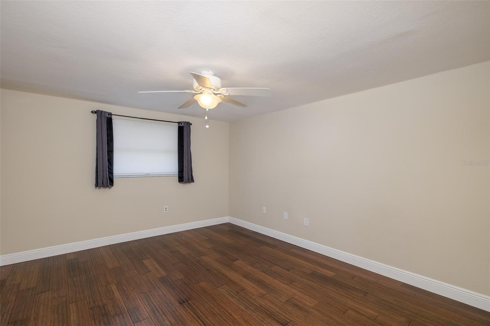 Image 32 of 61 For 9816 San Mateo Way