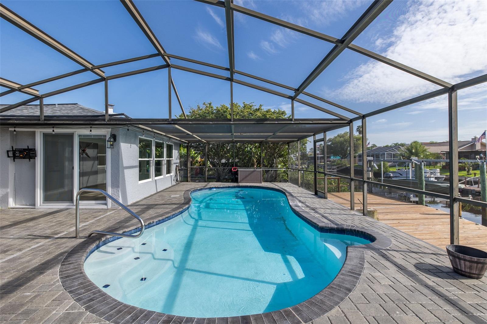 Image 41 of 61 For 9816 San Mateo Way