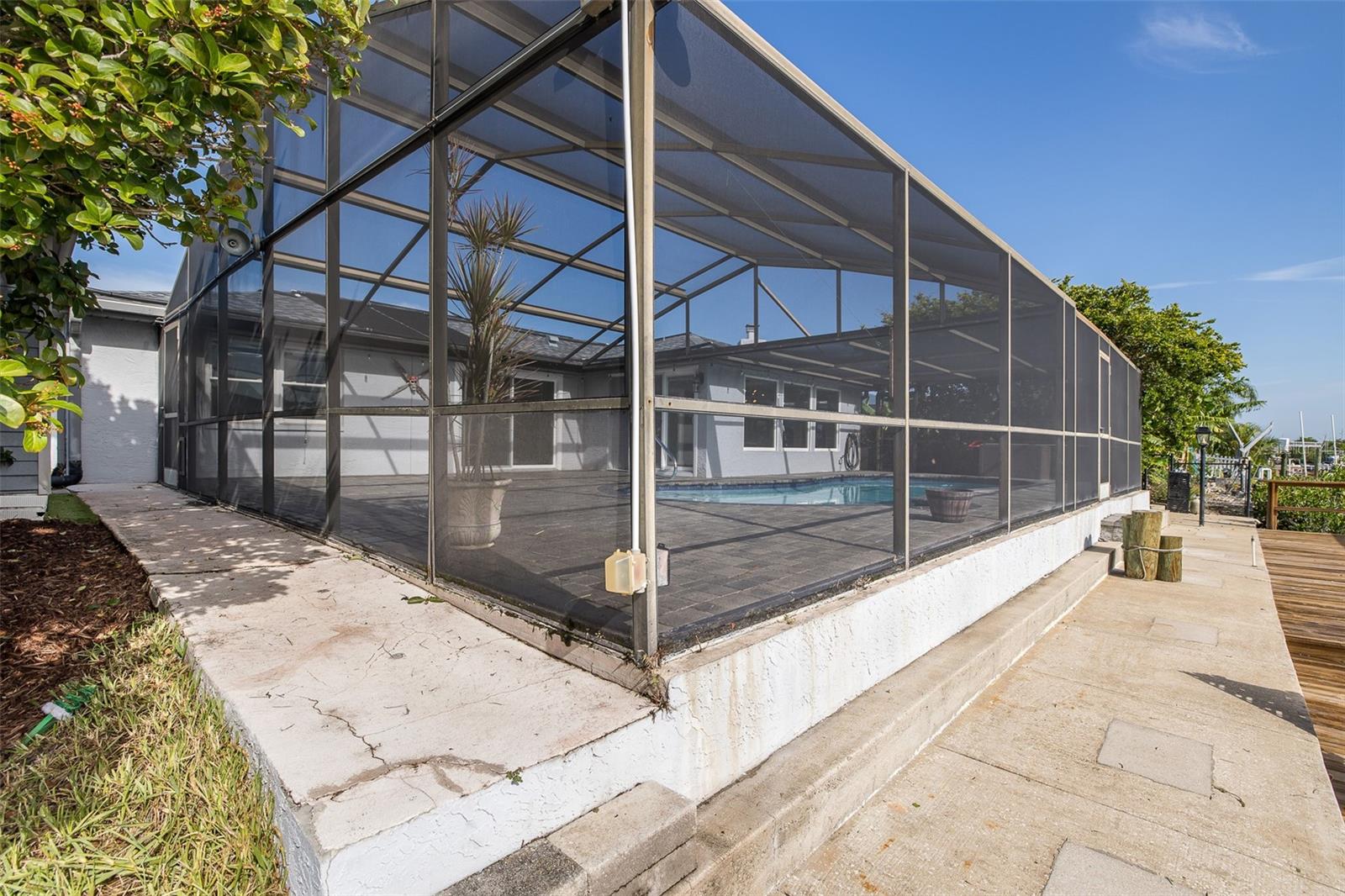 Image 50 of 61 For 9816 San Mateo Way