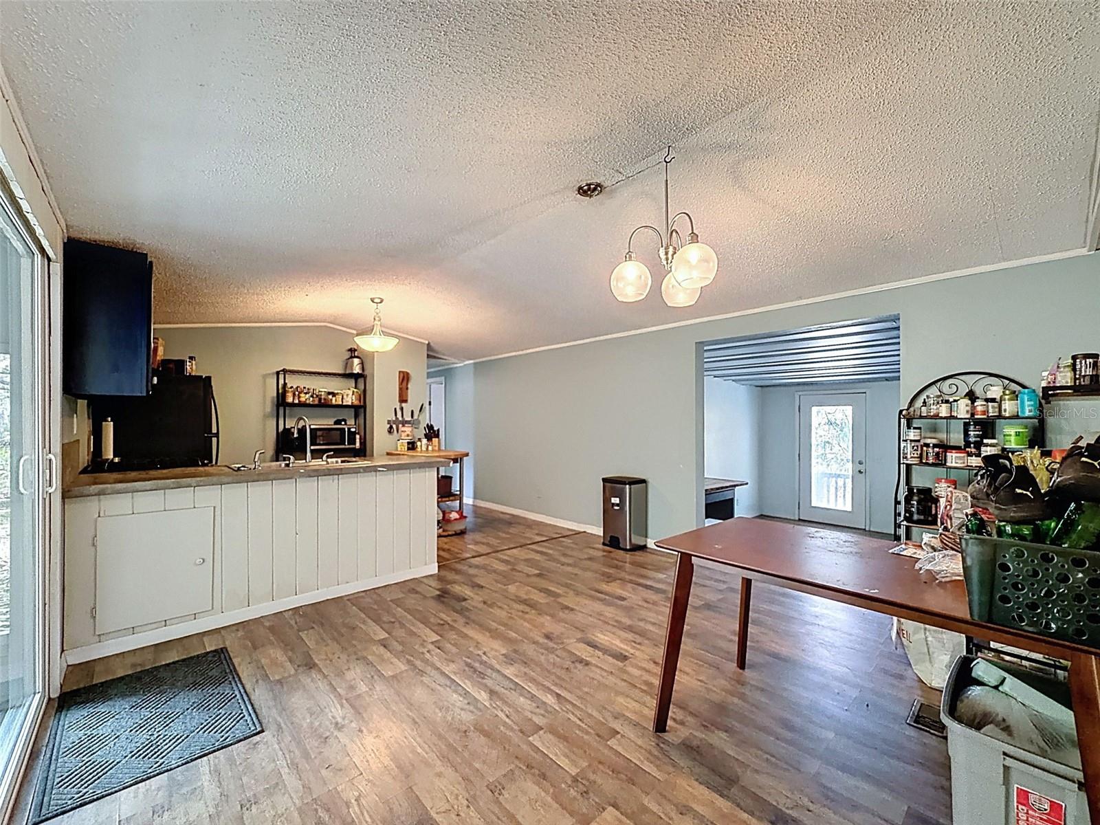 Image 10 of 34 For 10423 Cheever Road