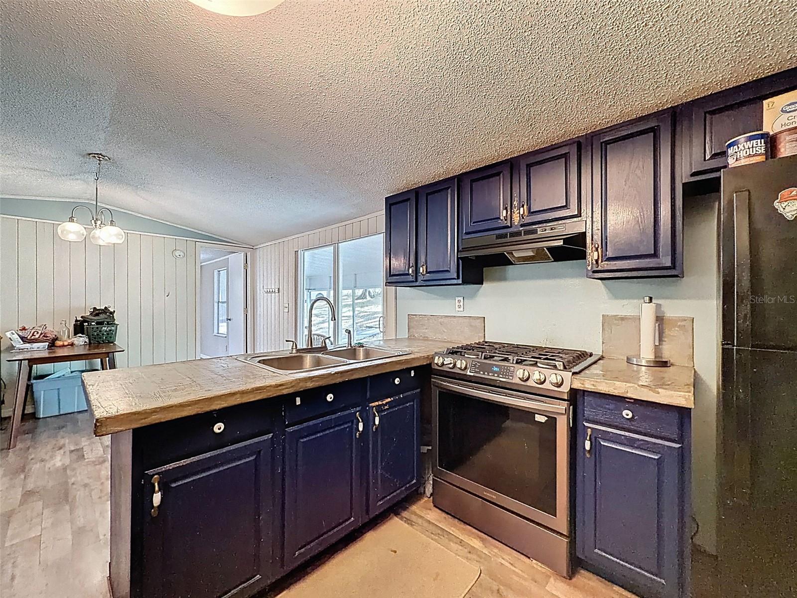 Image 12 of 34 For 10423 Cheever Road