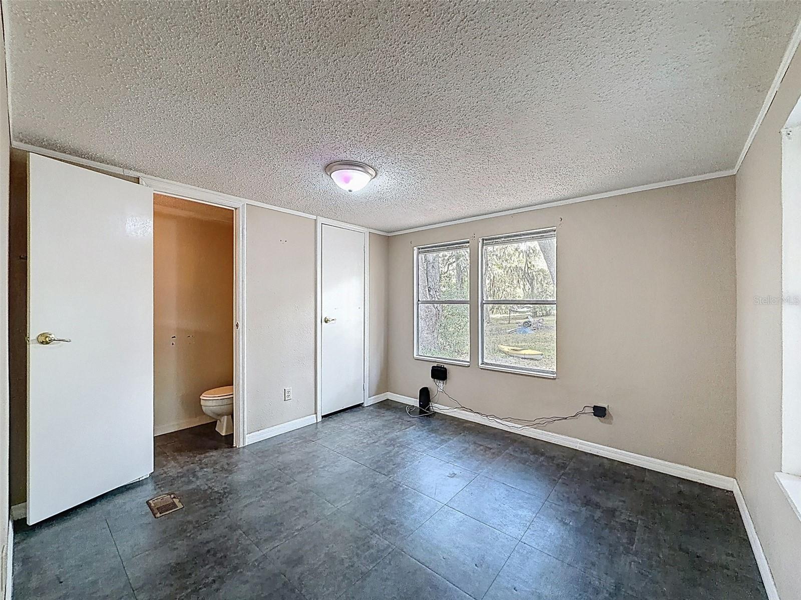 Image 13 of 34 For 10423 Cheever Road