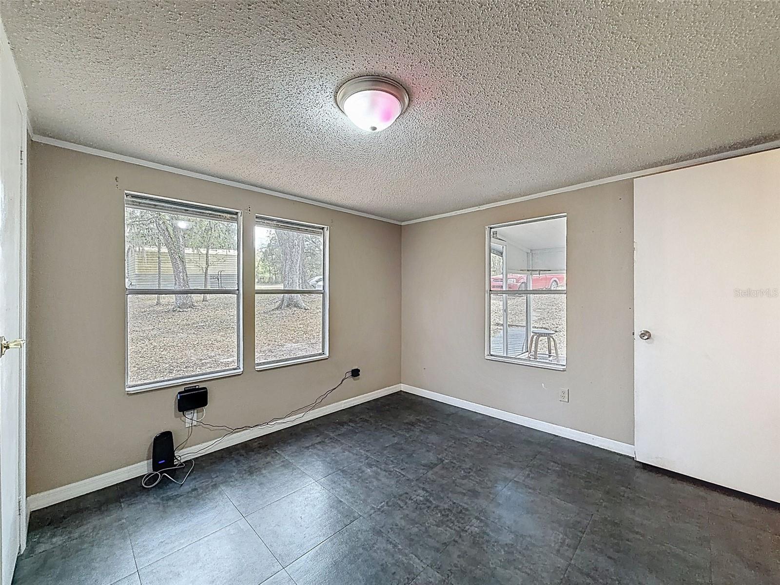 Image 15 of 34 For 10423 Cheever Road