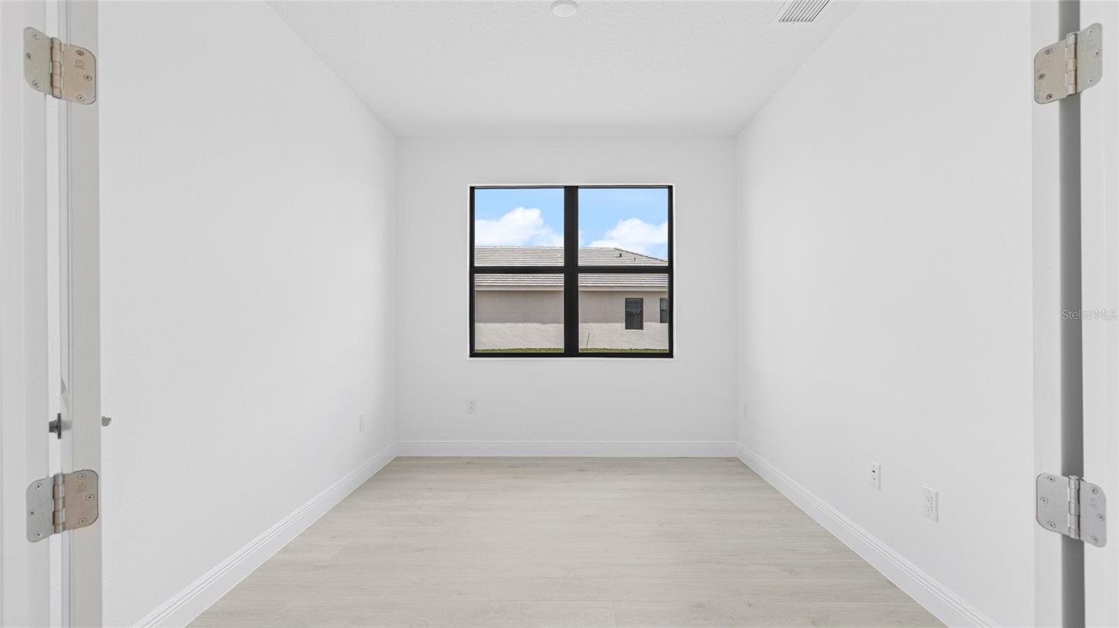 Image 14 of 85 For 18211 Morgan Drive