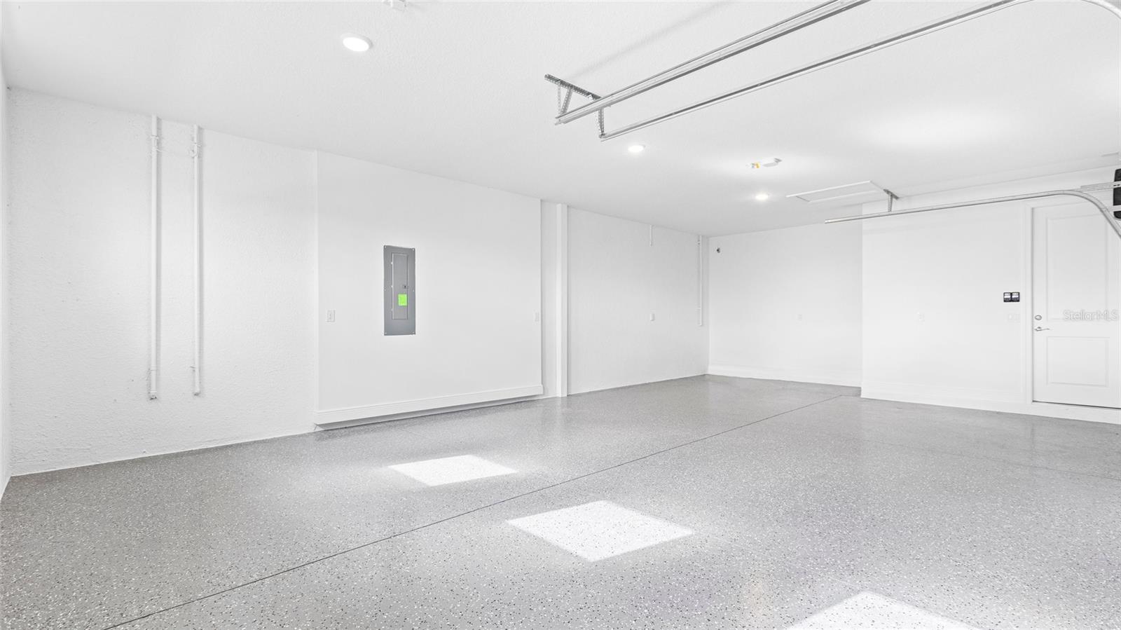 Image 34 of 85 For 18211 Morgan Drive