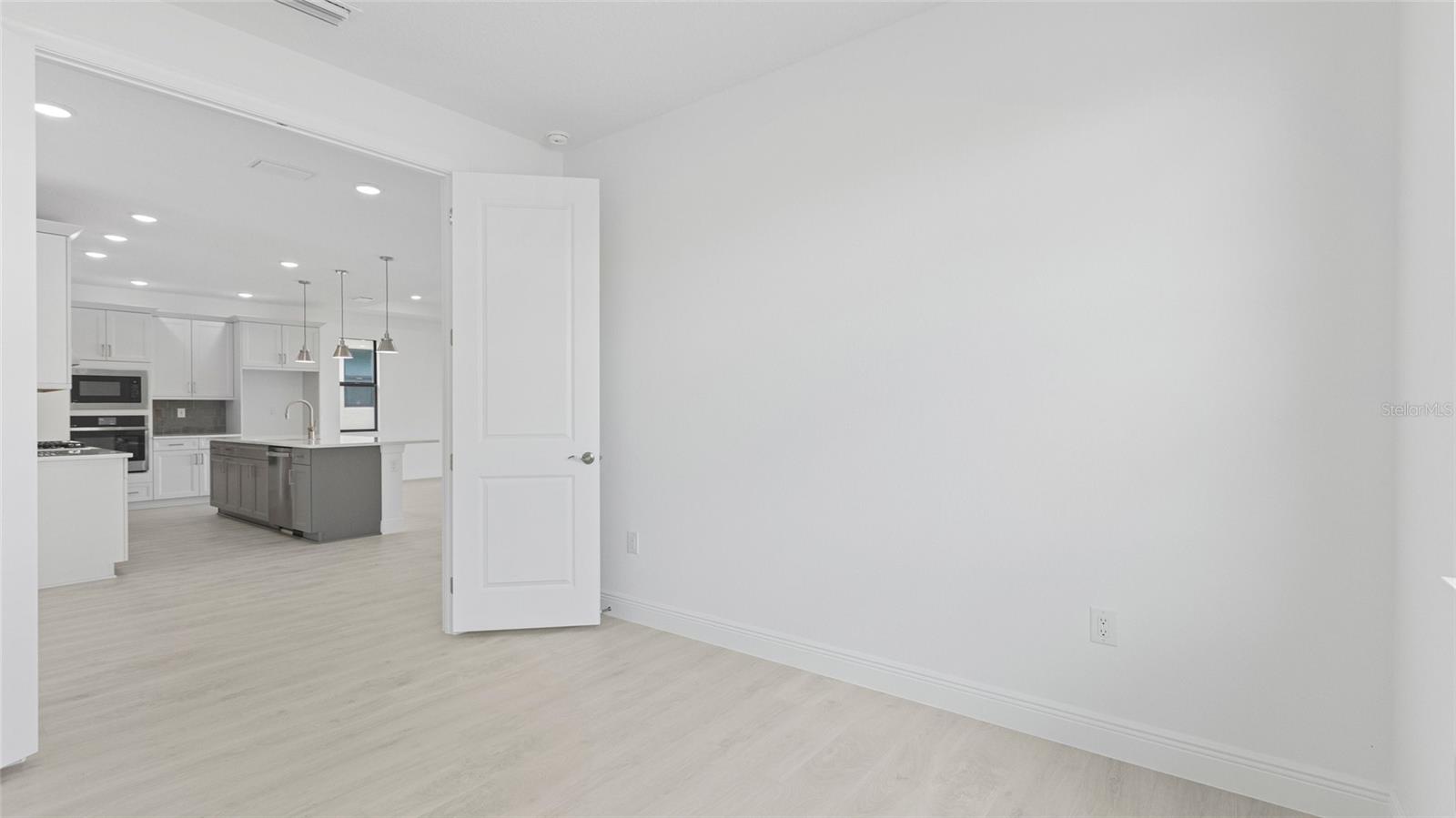 Image 4 of 85 For 18211 Morgan Drive