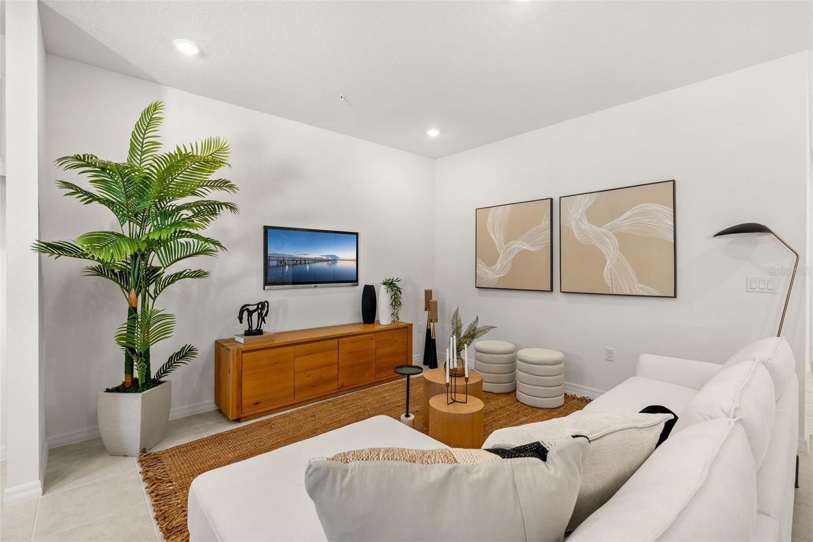 Image 4 of 31 For 715 Blissful Gardens Way